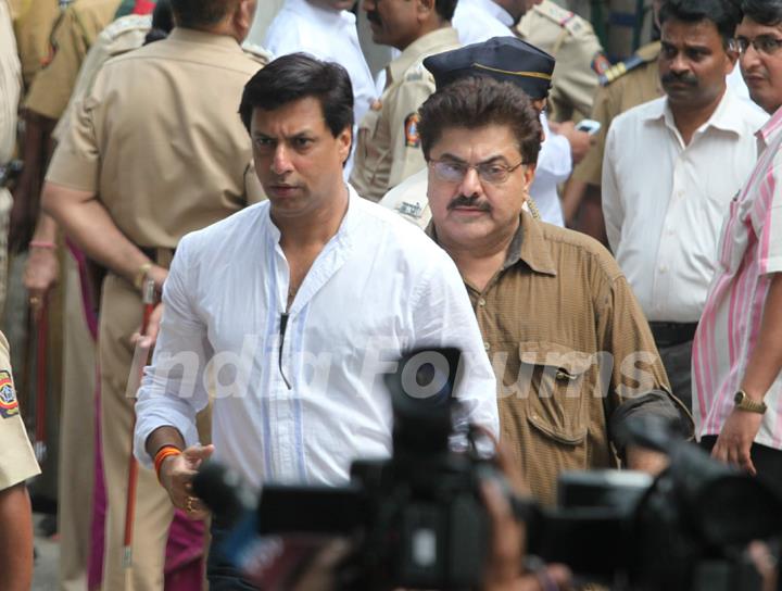 Madhur Bhandarkar visit 'Matoshree' to see ailing Bal Saheb Thackeray