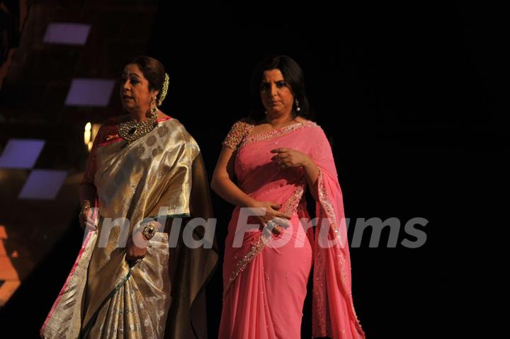 Farah Khan and Kirron Kher on the sets of India's Got Talent