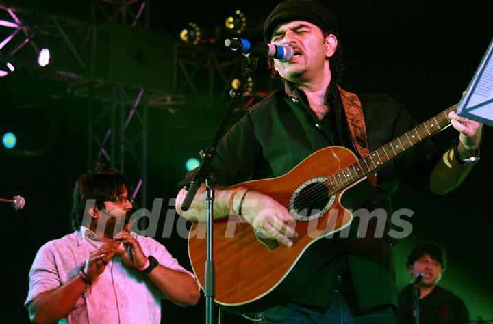 Mohit Chauhan Live at the Qutub Festival,in New Delhi