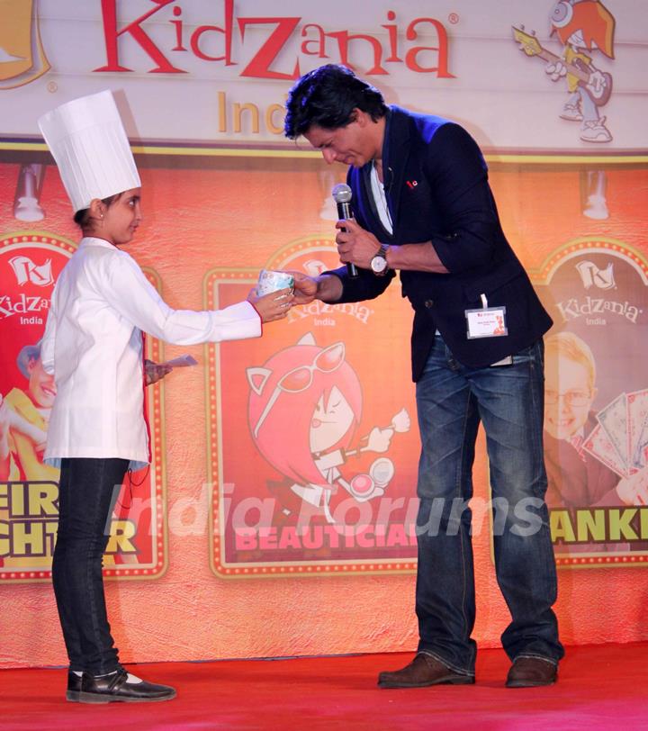 Shah Rukh Khan at launch of Kid Zania at R City Mall