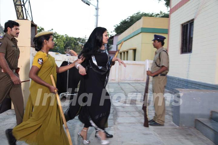 Veena Malik On The Set Of Nagna Satyam