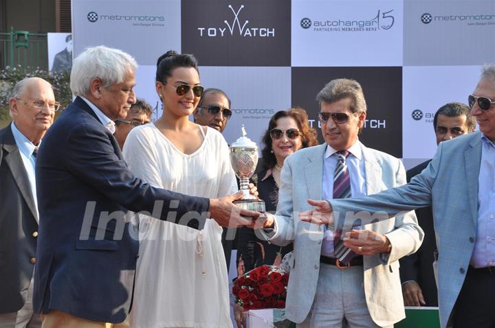 Bollywood actor Sonakshi Sinha during the Metro Motors Auto Hangar H M Mehta Trophy at Mahalaxmi Race Course in Mumbai