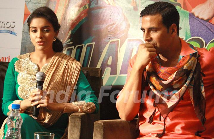 Akshay Kumar and Asin at a press conference for the  film ''Khiladi 786''