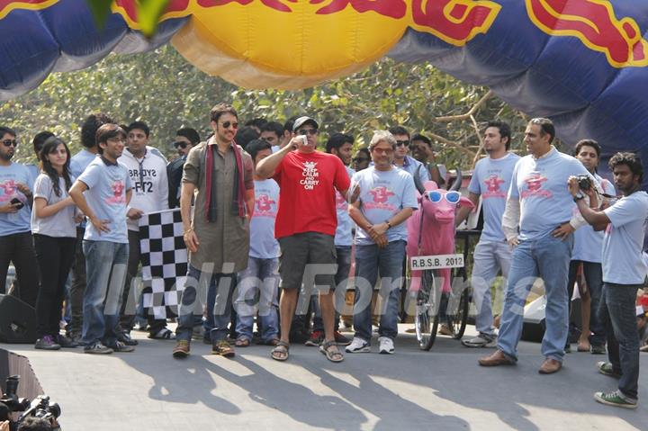 Imran Khan flags off the India’s first RedBull Soapbox Race 2012 in Mumbai
