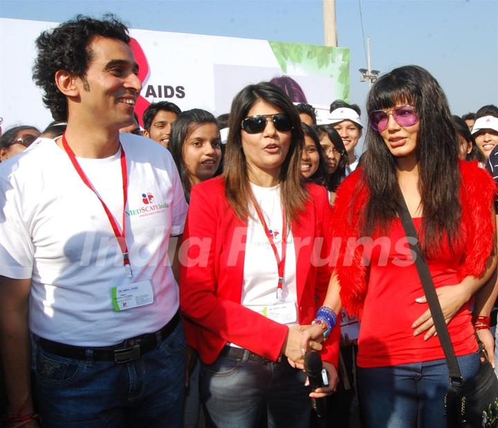 Rakhi Sawant joins to support the cause of HIV/AIDS awreness rally of Dr. Sunita Dube