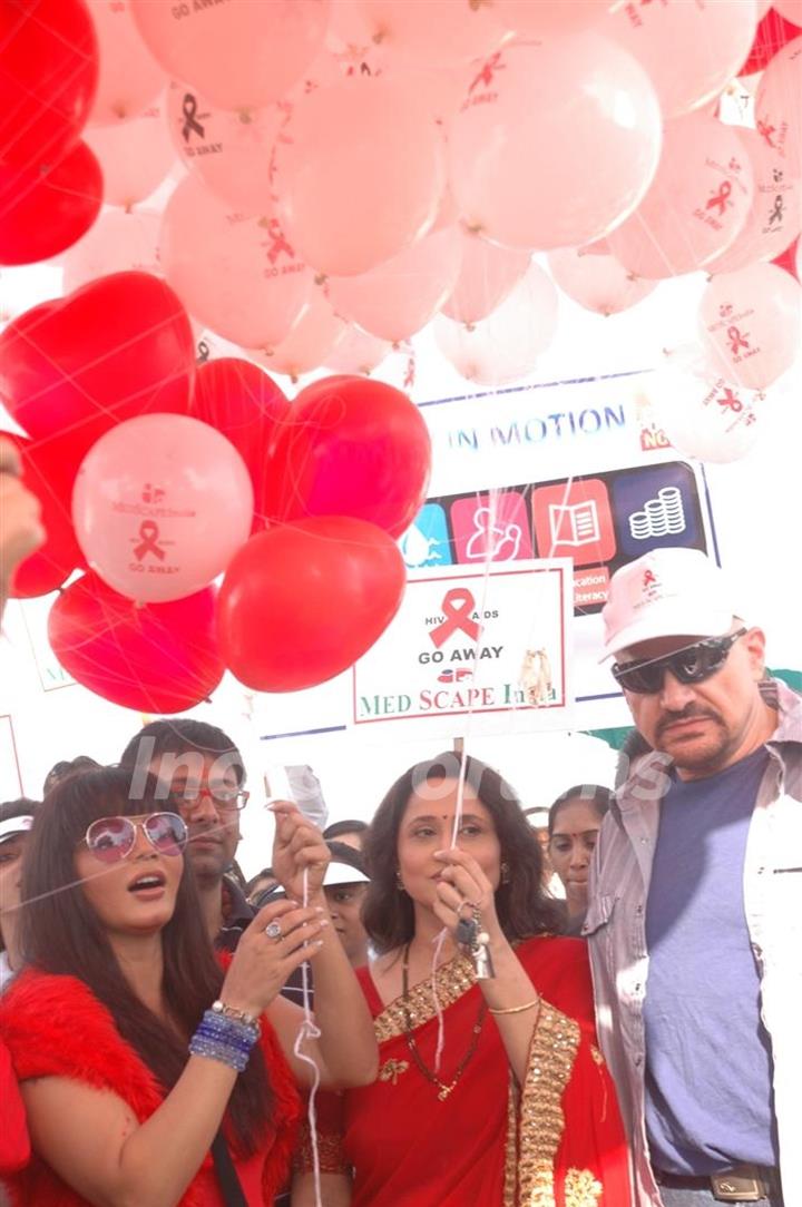 Rakhi Sawant joins to support the cause of HIV/AIDS awreness rally of Dr. Sunita Dube