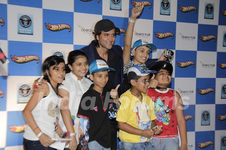 Hrithik Roshan unveils Hotwheels Thrill Machine