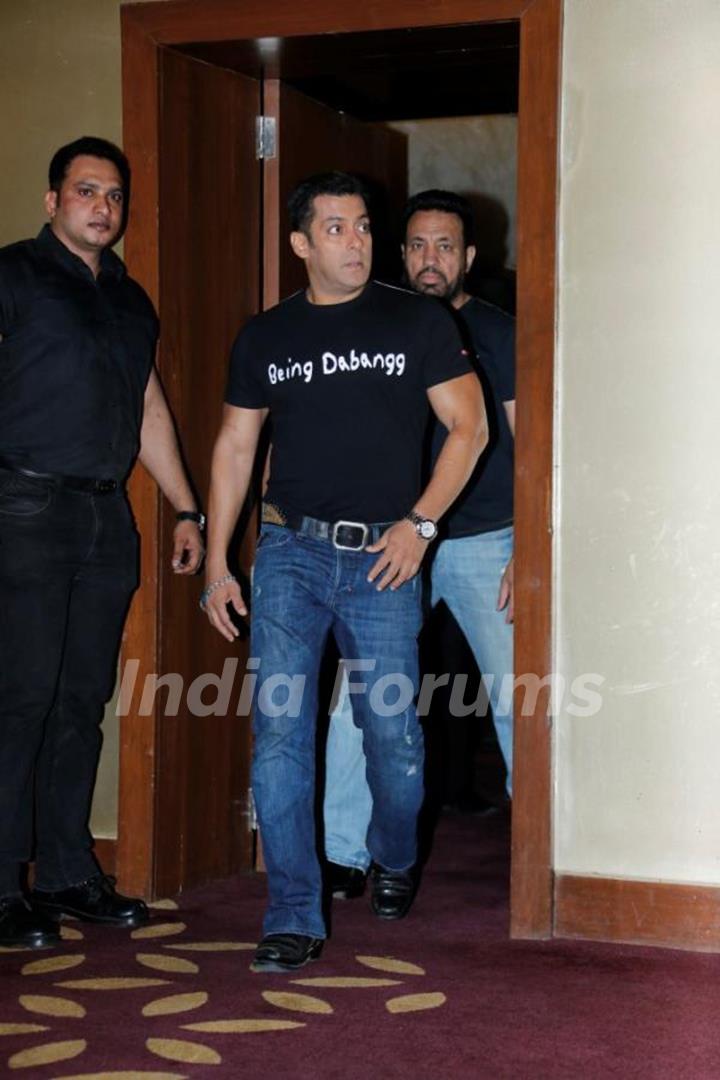 Bollywood actor Salman Khan campaigning charity and Promotion of Dabangg 2 in Hyderabad.