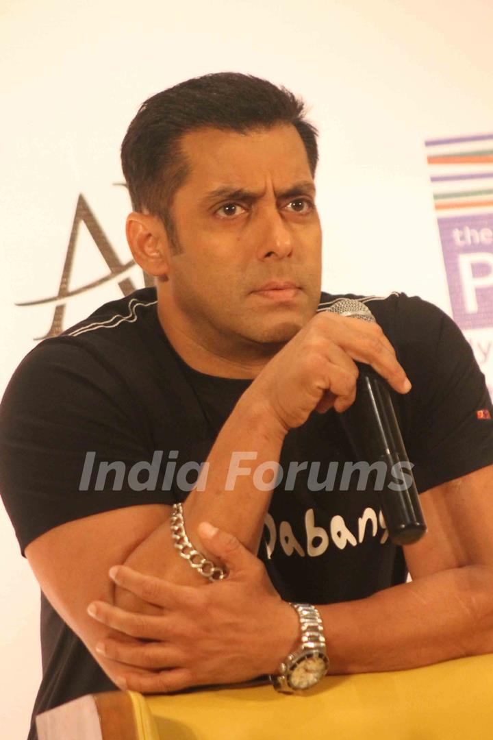 Bollywood actor Salman Khan campaigning charity and Promotion of Dabangg 2 in Hyderabad.