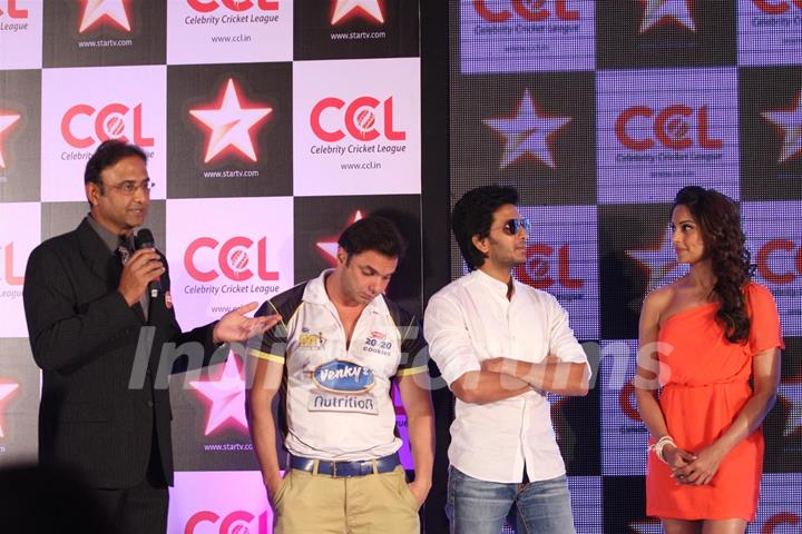 Harsha Bhogle, Sohail, Ritesh & Bipasha at CCL broadcast tie up announcement with Star Network