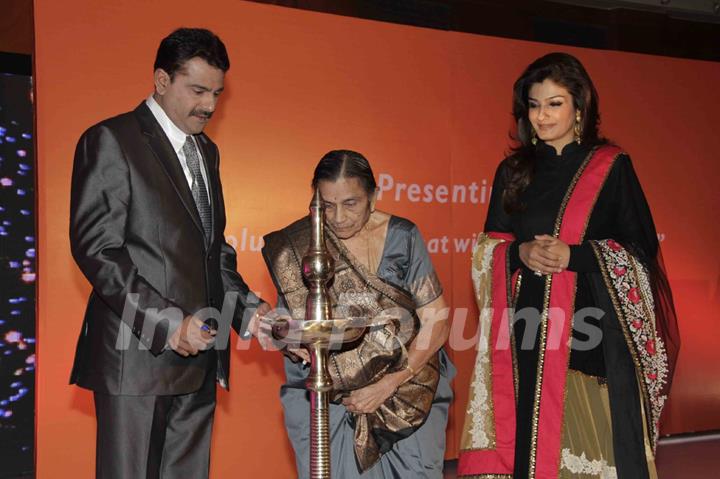 Raveena Tandon Launches of a Medical Breakthrough Product- Can-Kit