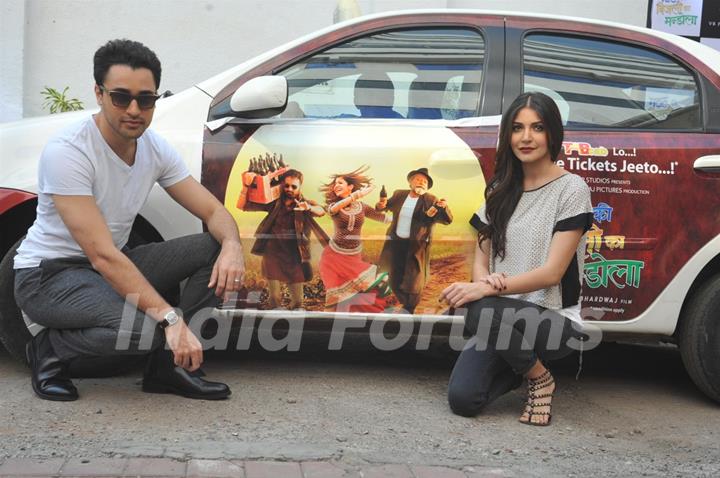 Imran Khan and Anushka Sharma during the promotion of film Matru Ki Bijlee Ka Mandola