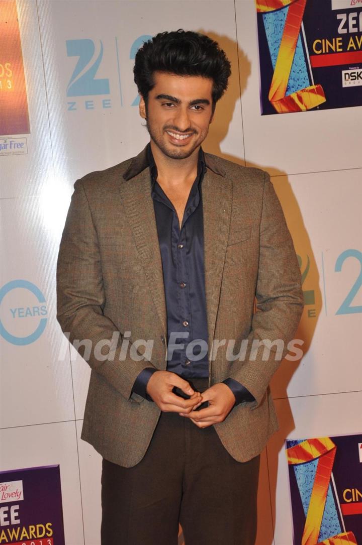 Arjun Kapoor at Zee Cine Awards 2013