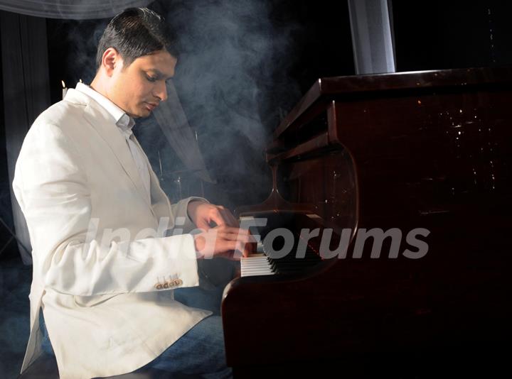 Siddharth Kasyap's at the shoot of his video album Rock On Hindustan
