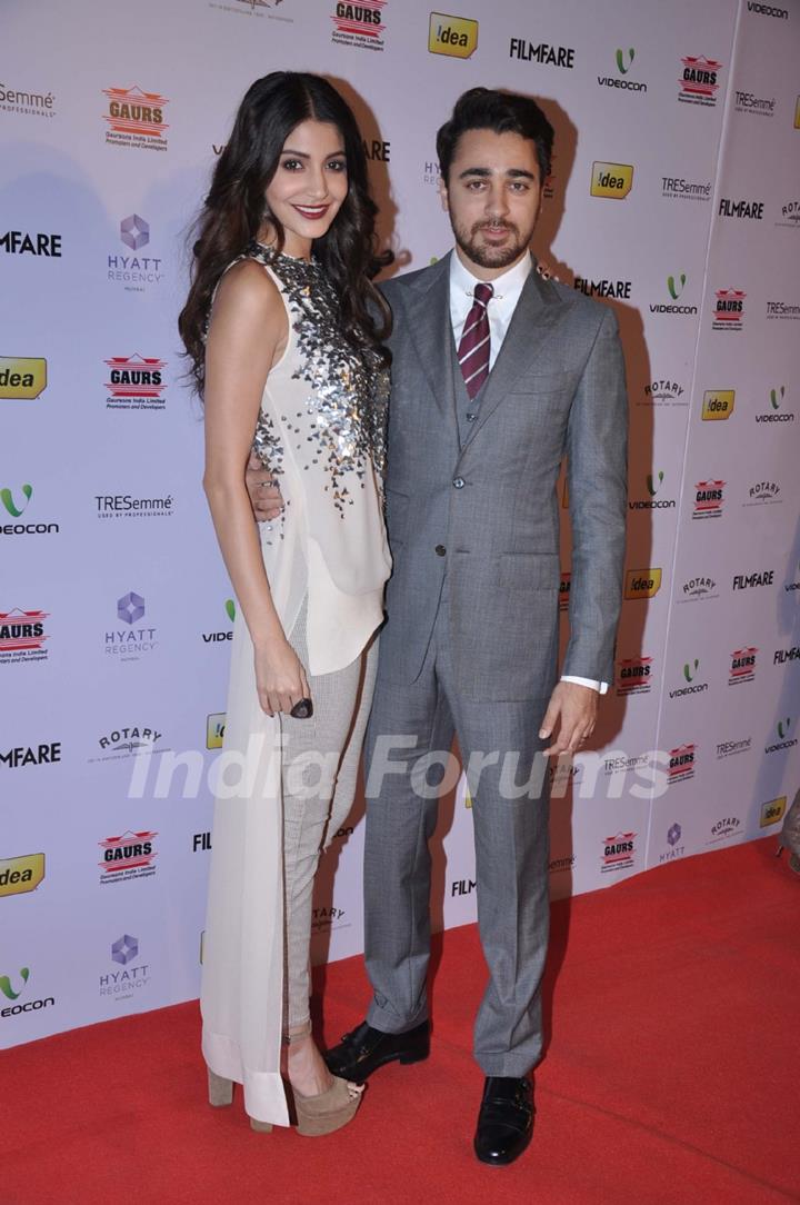 Red Carpet of '58th !dea Filmfare Awards 2012' Nominations Party