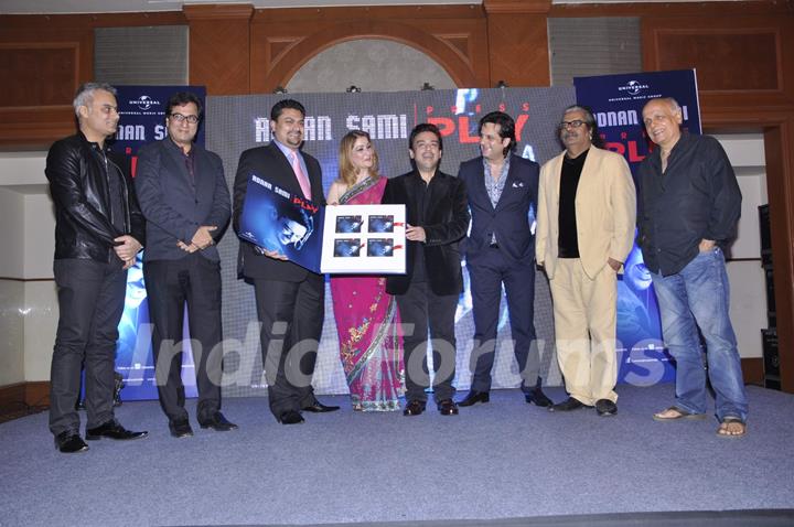 Singers Talat Aziz, Adnan Sami with wife Roya Faryabi, bollywood actor Fardeen Khan, singer Hariharan and director Mahesh Bhatt at the music release of Adnan Sami's new album Press Play in JW Marriott, Mumbai.