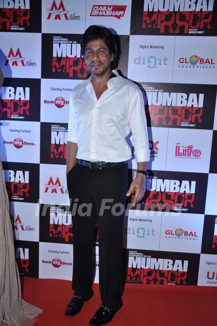 Bollywood actor Shah Rukh Khan at film Mumbai Mirror premiere in PVR Cinemas, Juhu, Mumbai.