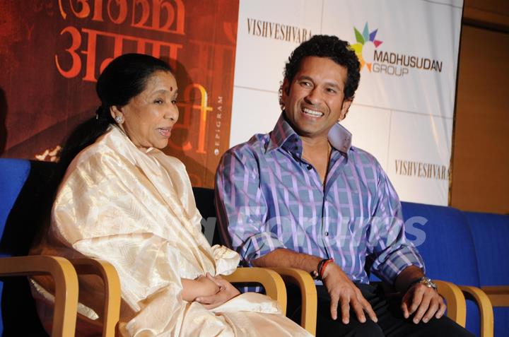 Sachin Tendulkar and Asha Bhosle at Mai Music Launch