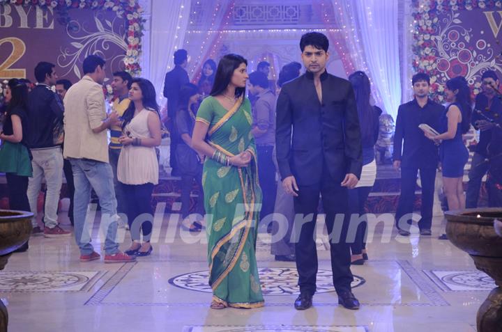 Gurmeet Choudhary and Kratika Sengar in Punar Vivah