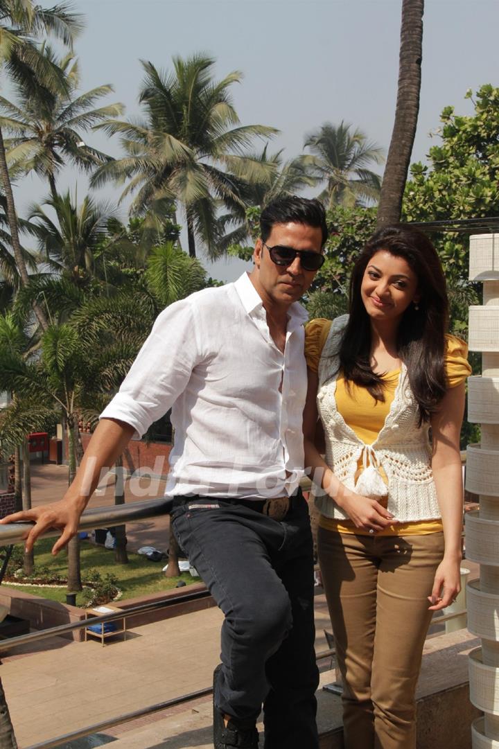 Akshay Kumar, Kajal Aggarwal promote 'Special 26'