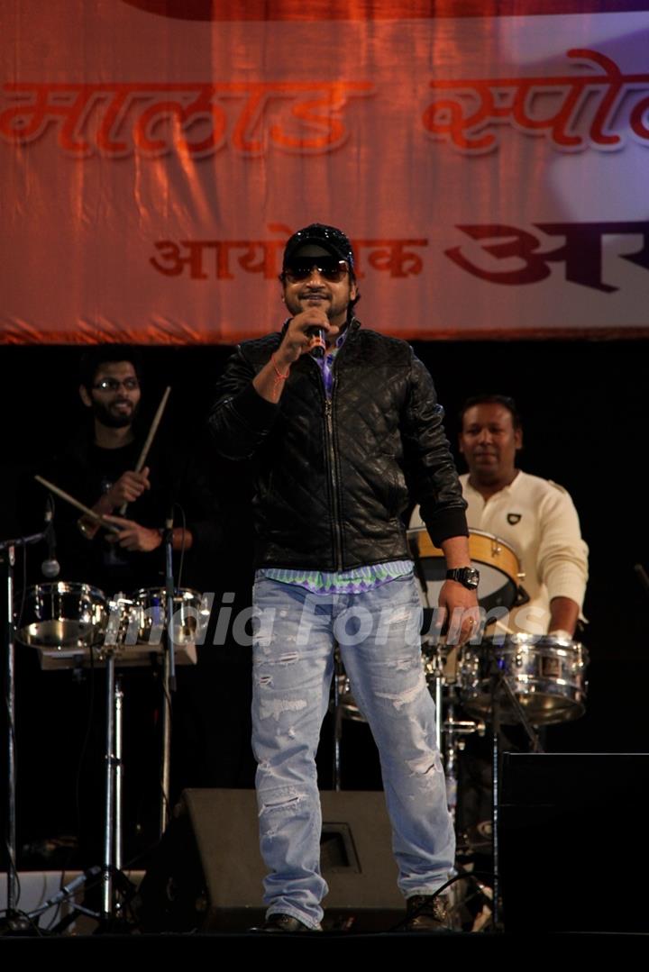 Music Duo Sajid Wajid performing at the Malad Sports Festival Closing Ceremony in Mumbai