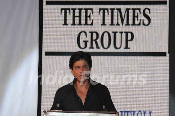 Shahrukh Khan at TOIFA launch