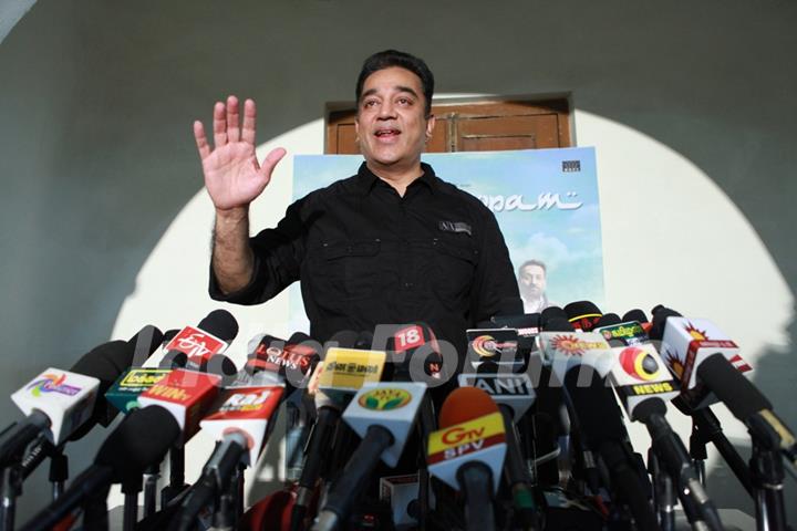 Bollywood actor Kamal Haasan addressing the media about the release of his film Viswaroopam in Chennai, 30 Jan 2013.