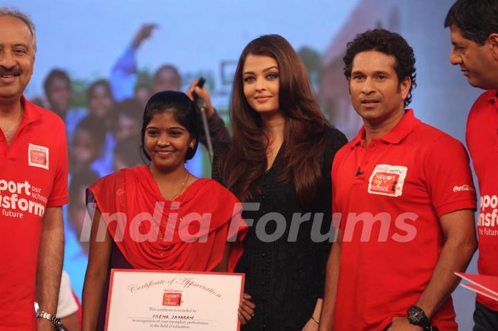 Sachin Tendulkar at Coca Cola Support My School Telethon