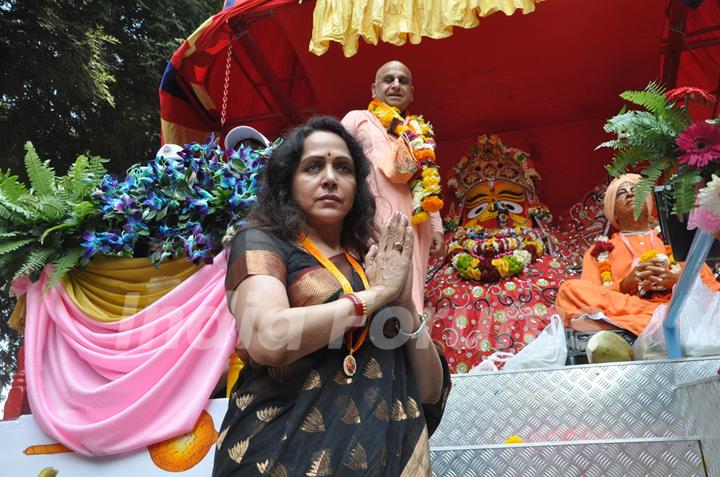 Hema Malini & Govinda at the inauguration of Jagannath Yatra celebrations