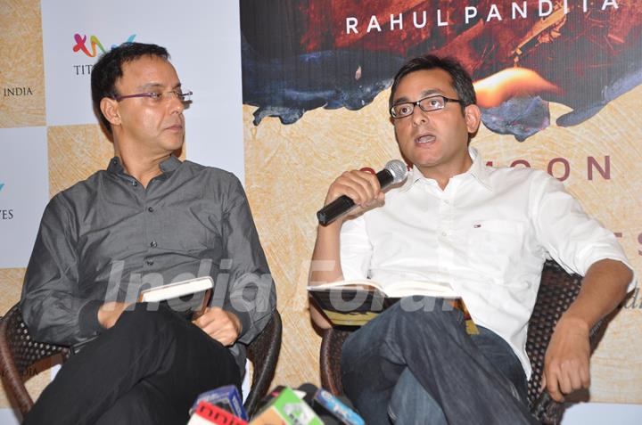 Vidhu Vinod Chopra launched book Our Moon has blood clots