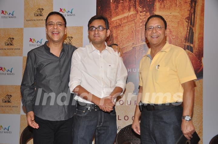 Vidhu Vinod Chopra launched book Our Moon has blood clots