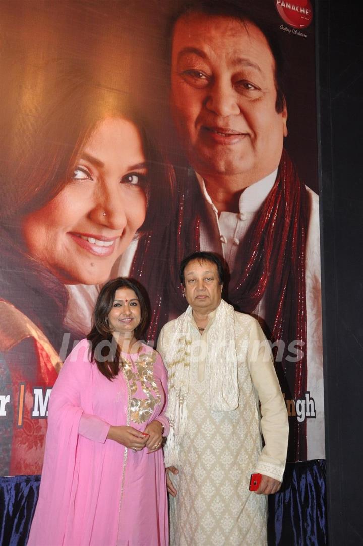 Bhupinder and Mitali Singh pay their tribute to Late Jagjit Singh