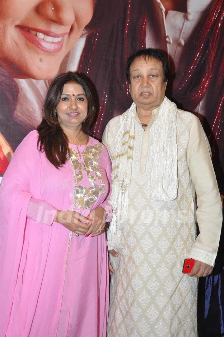 Bhupinder and Mitali Singh pay their tribute to Late Jagjit Singh