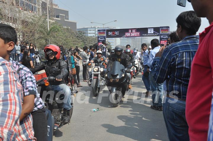 Film ShootOut Wadala Promotion at Safety Drive & 600 bikers Rally