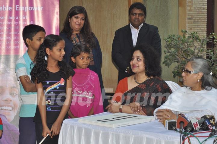 Amitabh Bachchan With Family To Announce Plans Of Ngo