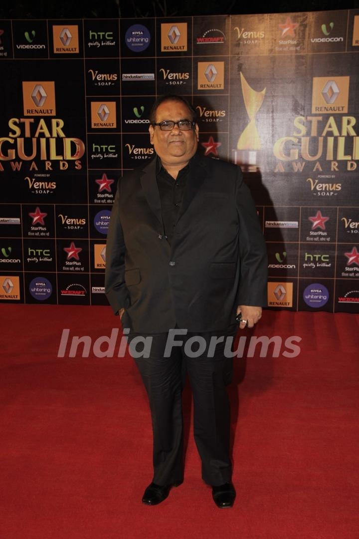 Satish Kaushik at Renault Star Guild Awards 2013