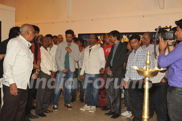 Ritesh Deshmukh Inaugrate Painting Exhibition