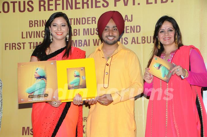 Celebs at launch of album `Afsaaney Sartaaj De` by Satinder Sartaaj at the Sheesha Sky Lounge