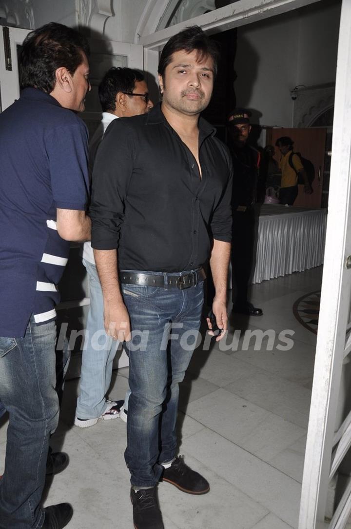 Sonu Nigam's mother's prayer meet