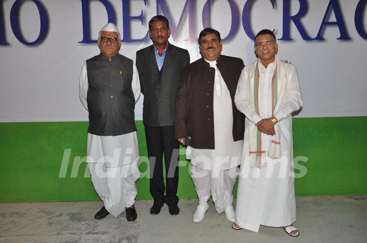 Film Jai Ho Democracy Mahurat
