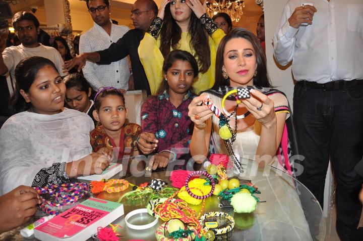 Gitanjali Celebrates Woman Day With Karisma Kapoor and Designer Archana Kochhar