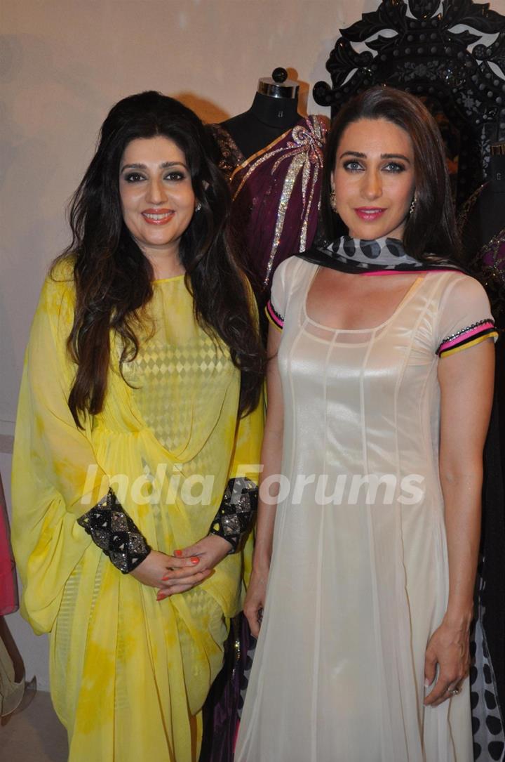 Gitanjali Celebrates Woman Day With Karisma Kapoor and Designer Archana Kochhar