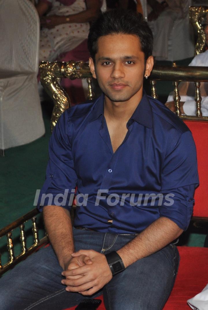 Rahul Vaidya gives a soulful performance on the occasion of Mahashivratri