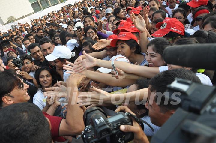 Akshay Kumar at DNA Womans Half Marathon 2013