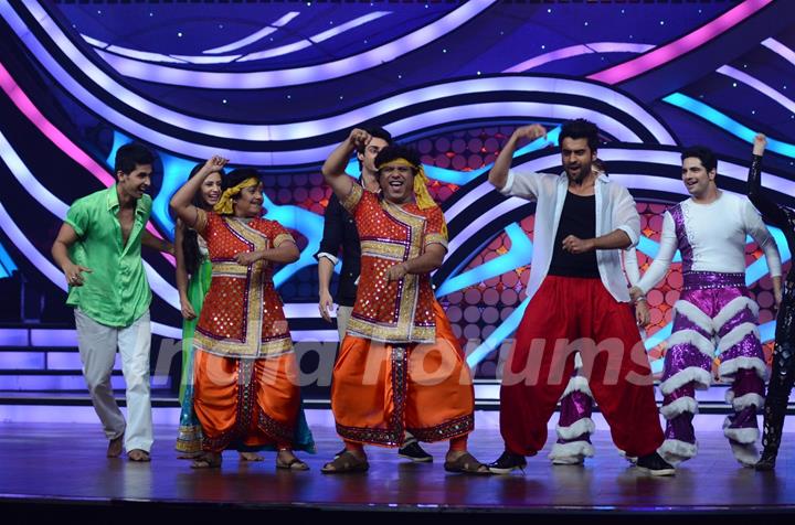 Promotion of Movie Rangrezz on Nach Baliye 5