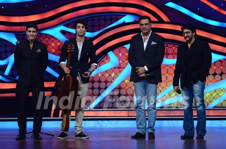 Arshad Warsi and Boman Irani promote 'Jolly LLB' on 'Nach Baliye 5'