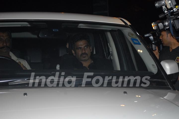 Suniel Shetty attend Ambani's bash for Steven Spielberg