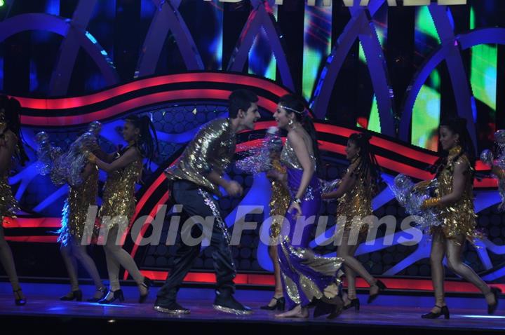 Nach Baliye 5 Finale & Promotion Film Himmat Walla