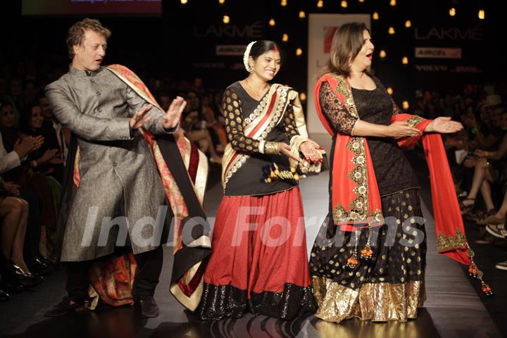 Celebs walk the ramp for Swades Foundation show by Vikram Phadnis at LFW