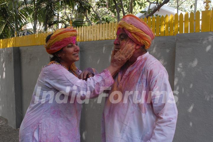 Javed Akhtar and Shabana Azmi celebrates Holi